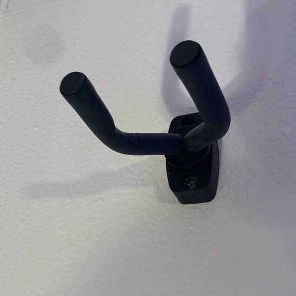 Guitar wall mount - Picture 3 of 9